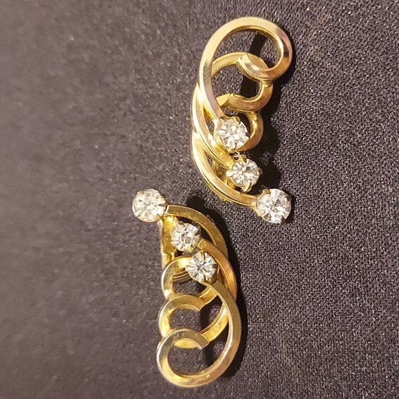 Sarah Coventry Jewelry - Earrings Sarah Coventry Signed Rhinestone Earrings